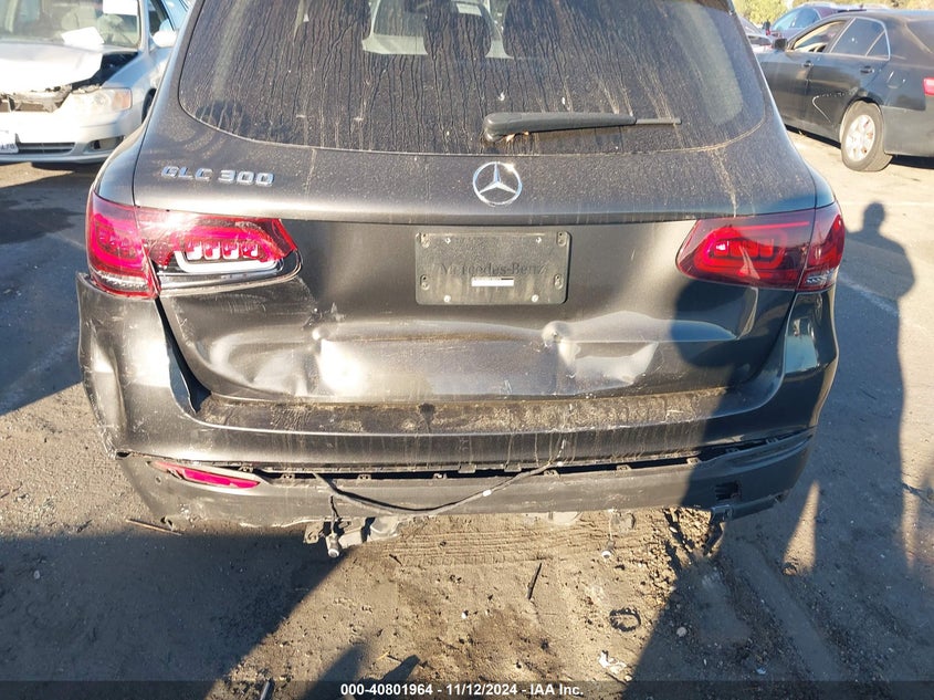 W1NOG8DB8NV382674 - 2022 Mercedes-Benz Glc 300 Suv
